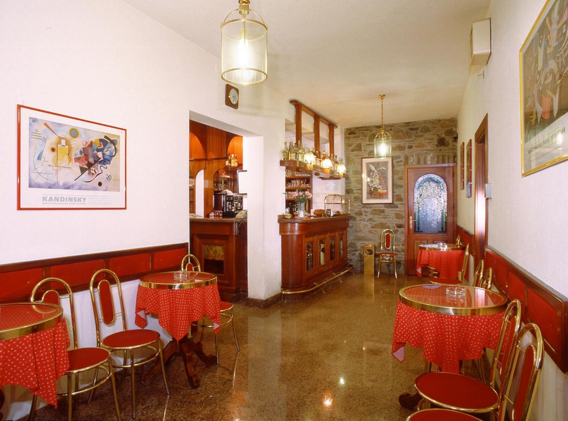 Hotel Florian นุส ภายนอก รูปภาพ